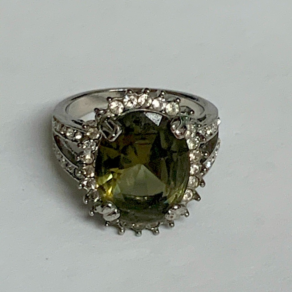 VINTAGE Smoky Quartz w Natural Peridot Color, Crystal Halo Cocktail Ring